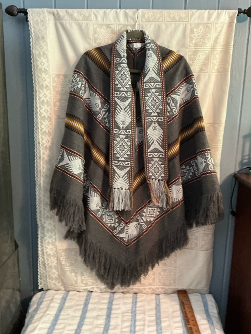 Geometric BOHEMIAN Patterned Fringe Poncho with Scarf - Gray & White. 100%wool